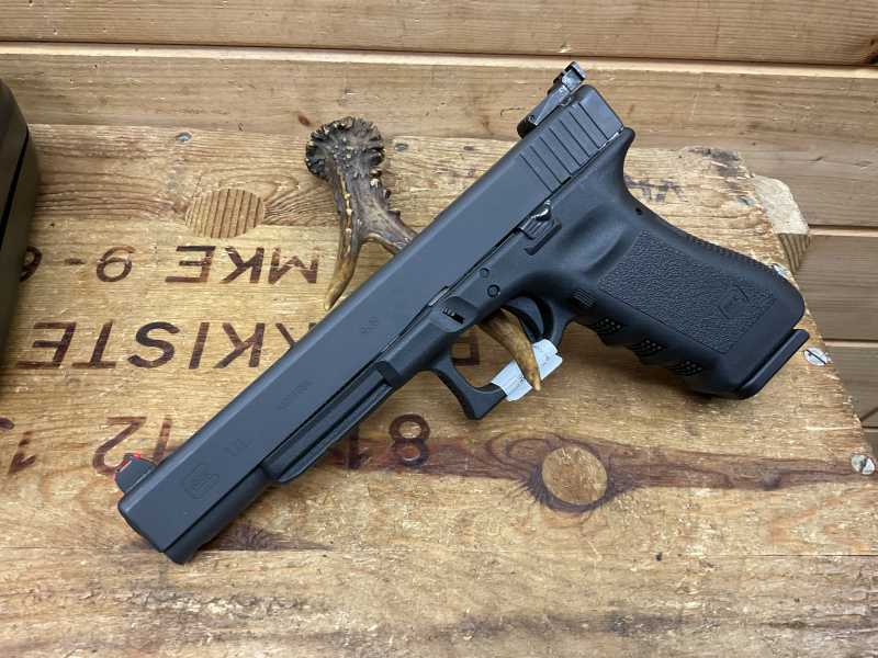 SLP GLOCK 17L Kal.9x19, Neuwertig! 2 Magazine! original Koffer! Leuchtkorn! – Bild 2
