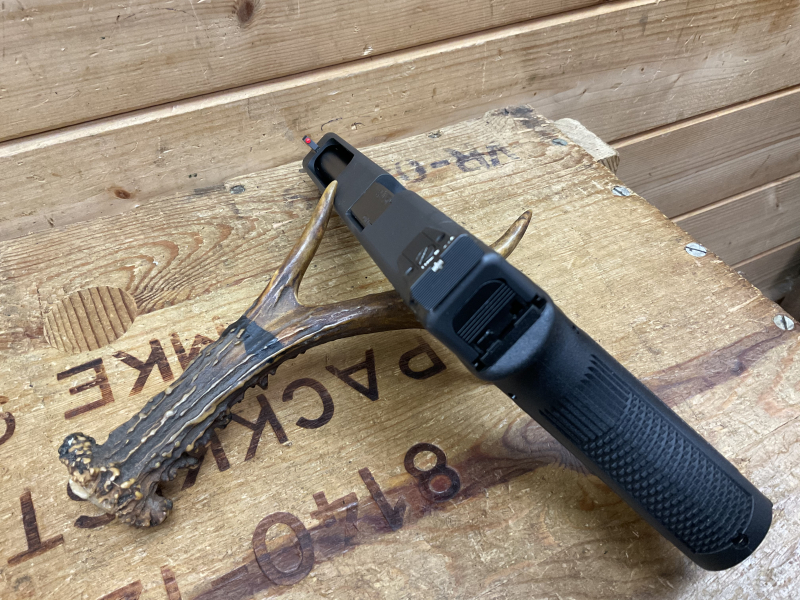 SLP GLOCK 17L Kal.9x19, Neuwertig! 2 Magazine! original Koffer! Leuchtkorn! – Bild 6