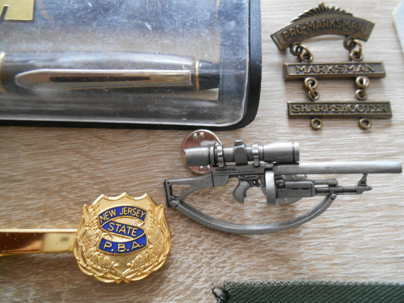 Großes Mix Paket Patches, Anstecker, Aufnäher, CZ GlasAblage, usw – Bild 2