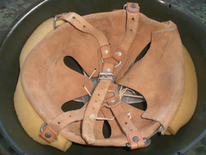 Stahlhelm M56 NVA mod. – slika 2