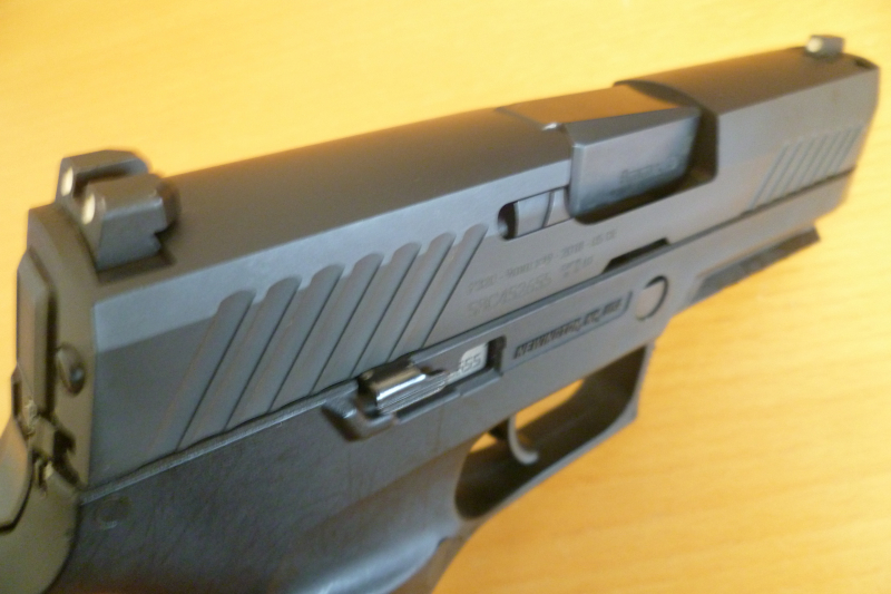 Pistole SIG Sauer P320 Compact 9mm Luger – Bild 4