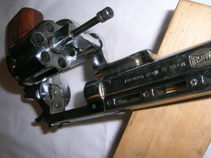 Schreckschussrevolver Mauser Modell L100 – stampa 6