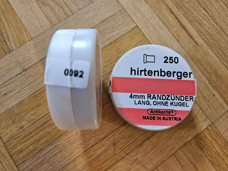 Hirtenberger RANDZÜNDER, LANG 4 mm, für Zimmerstutzen, ohne Kugel, Serien-Nr. 092 – Bild 2