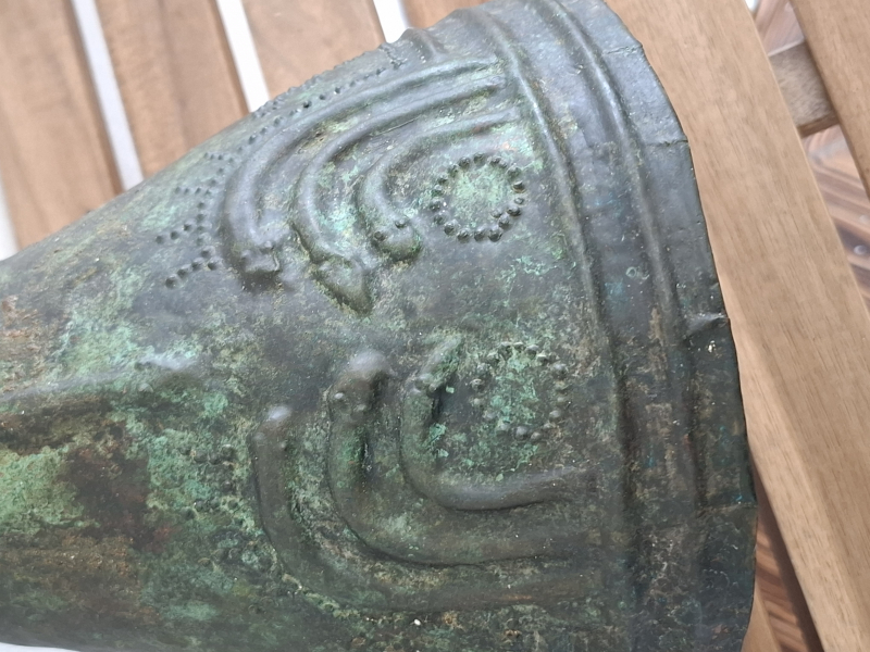 mittelalterlicher antiker Bronzehelm – Bild 3