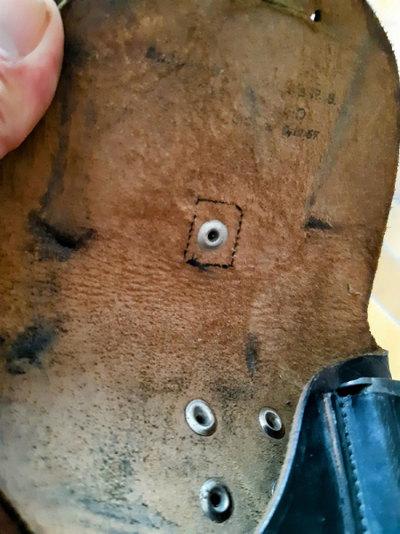 Orig. französ.Holster Unique 10,6,35mm + Magazin – Bild 4