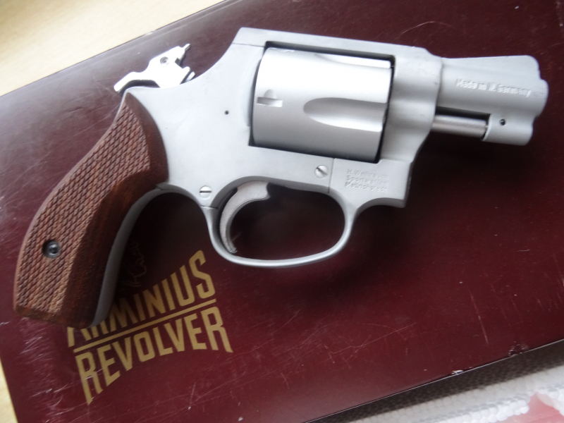 Arminius HW-88-Airweight-Weihrauch-Kal 9mm – attēls 5