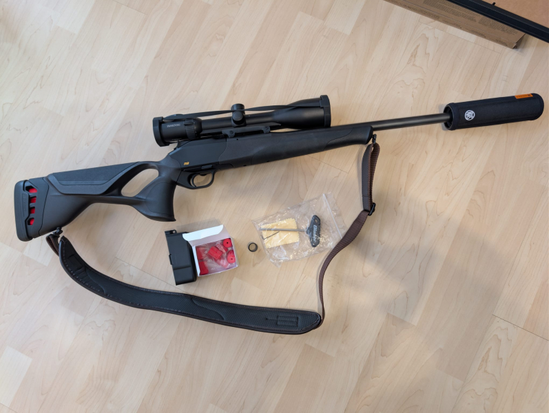 Blaser R8 Ultimate (Links) Semi Weight 52cm Swarovski Z6i 2,5-15x56 Schalldämpfer – Bild 2
