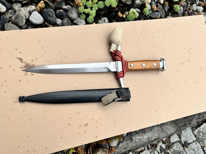 Schweizer Offizierdolch M 1943 Elsener – Bild 2