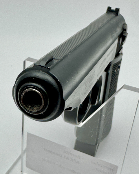 PTB Walther PP 9mmP.A.K. mit Deko-Schalldämpfer - neuwertig – slika 6