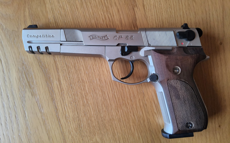 Walther CP88 Competition Nickel cal. 4,5mm Holzgriffe – immagine 3