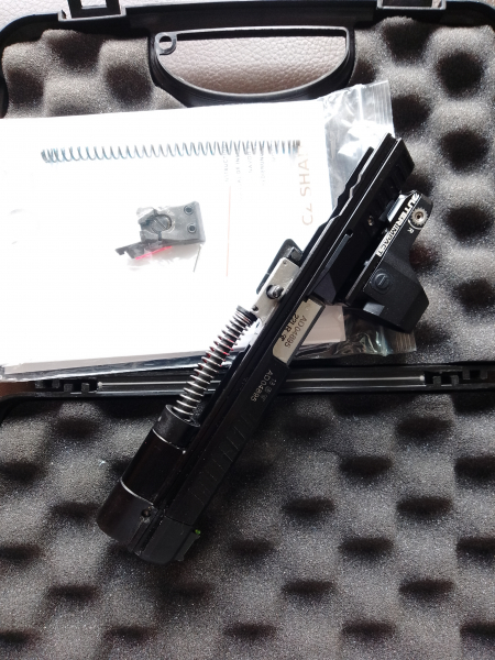 Kadet CZ Shadow 2 Wechselsystem Kal .22 mit Vector Optics Frenzy xl Rotpunktvisier + 4 Magazinen – Bild 3