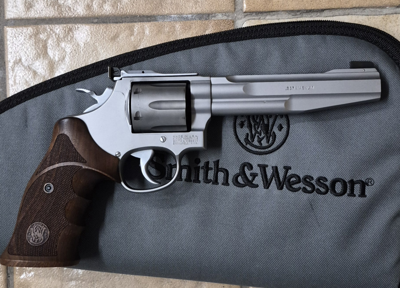 Hochwertiger Matchrevolver S&W 686-5 – Bild 2