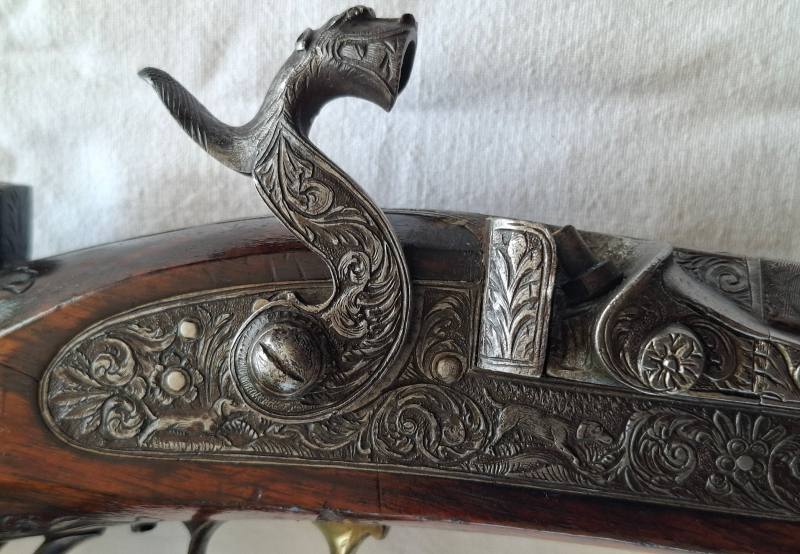 Prunk-Perkussionsbüchse G.Gerling Kiel Banddamast Luxus Jagdstutzen Reliefschnitt, museal – Bild 4