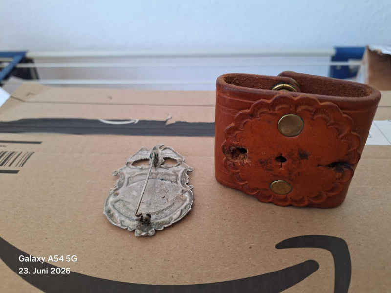 Deko Western Revolver mit Gravur+U.S. Marshal Badge+Dummy-Patronen – Bild 3