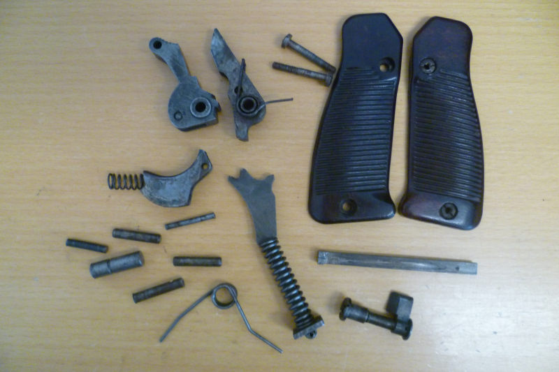 Konvolut freie Ersatzteile Leuchtpistole Mod. 42 euh – Bild 1