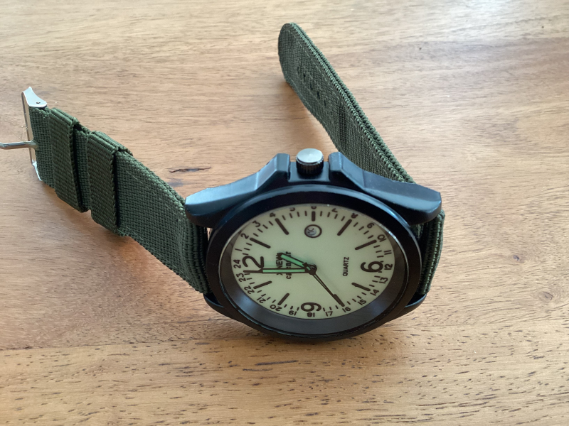 „Lumibrite Ansitz-Armbanduhr“ - komplett fluoreszierendes Zifferblatt!! – immagine 3