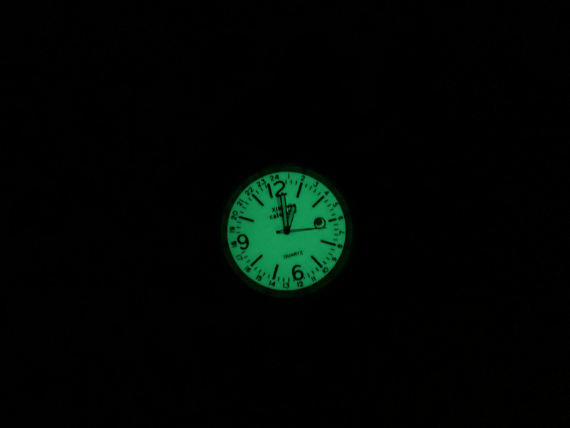 „Lumibrite Ansitz-Armbanduhr“ - komplett fluoreszierendes Zifferblatt!! – immagine 2