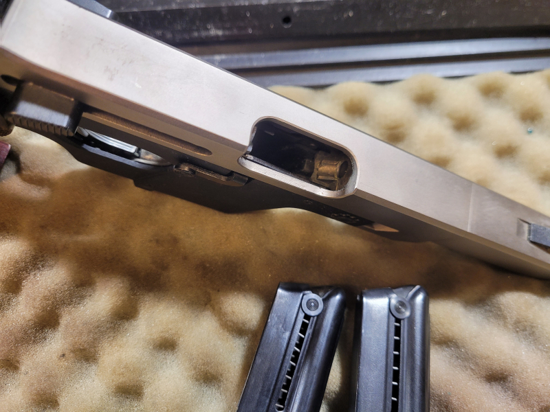Walther GSP .22lr Magazine Koffer Holzigriffschale Bicolor – Bild 3
