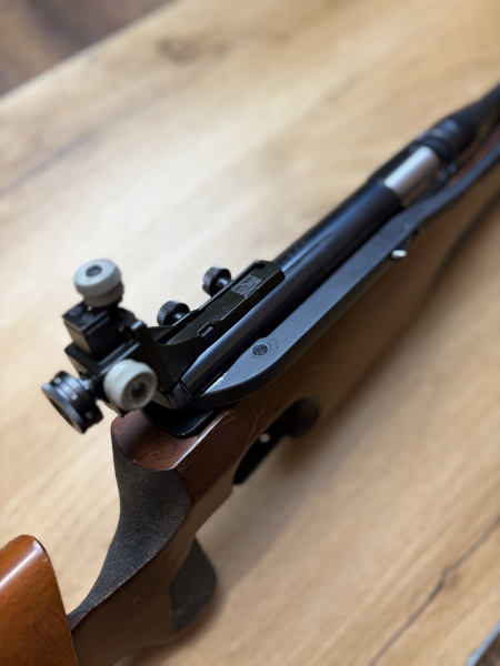 Anschütz Model 308 Matchluftgewehr – obrázek 4