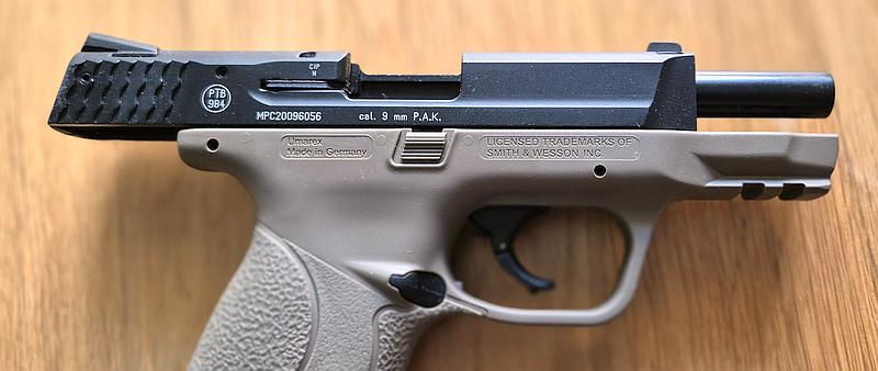 S&W M&P 9c 9mm Knall mit 2 Magazinen+Holster – Bild 3