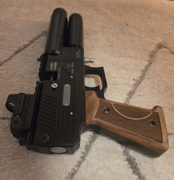 Evanix Viper F-Serie Cal .22 2023 Koffer + Hawke Red Dot Neuwertig – billede 4