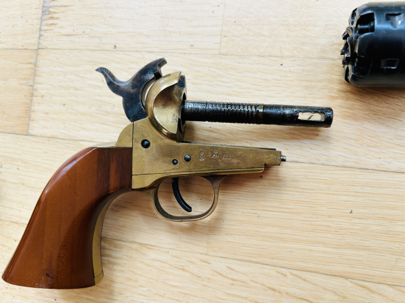 1851 Colt Navy Replika von UBERTI – Bild 3
