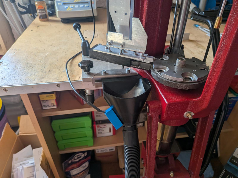 Hornady Lock-N-Load AP mit viel Zubehör – 2. kép
