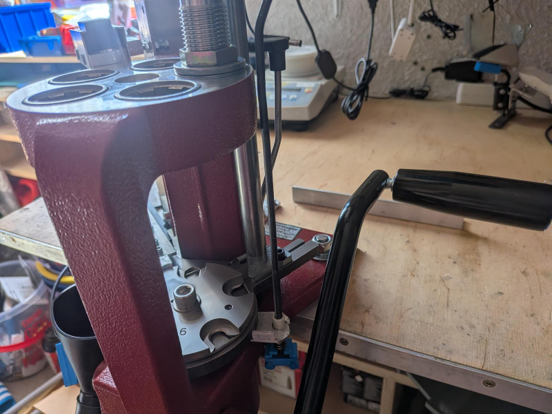 Hornady Lock-N-Load AP mit viel Zubehör – 4. kép