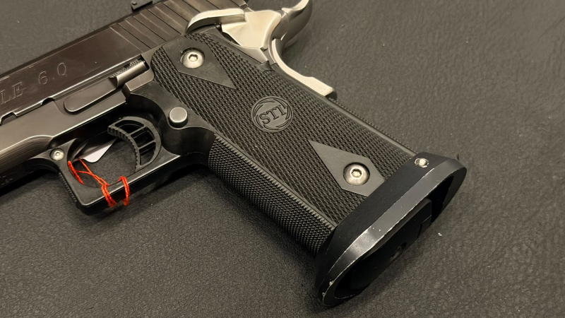 STI Europe Eagle 6.0 | .45 ACP | 2011 Sportpistole | 6" (Zoll) | Magwell | Verstellbare Visierung – Bild 2