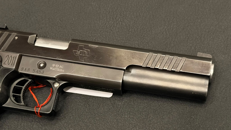 STI Europe Eagle 6.0 | .45 ACP | 2011 Sportpistole | 6" (Zoll) | Magwell | Verstellbare Visierung – Bild 6