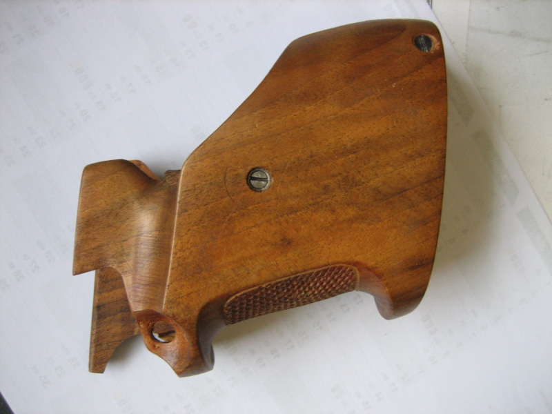 ** Holzgriffschalen -- SIG P 210 ? ** – Bild 2