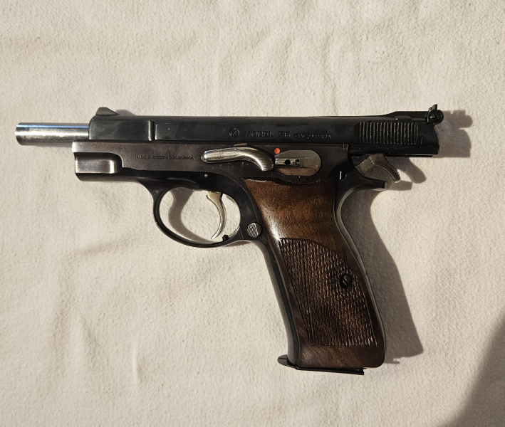 Brünner Brno Model 75 CZ Combat Umbau – obrázek 3