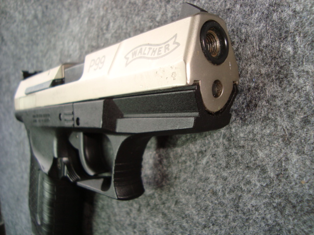 Biete eine Automatic Pistole Modell WALTHER P99. – Bild 2