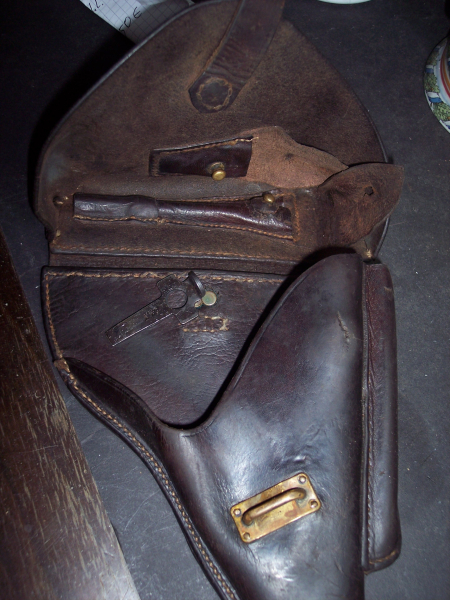 P08 Tasche Portugal mit Zub. (MP38 Mp40 Erma EMP 9 Para MG34 42 PPkWalther Mauser) Dachbodenfund – Bild 2