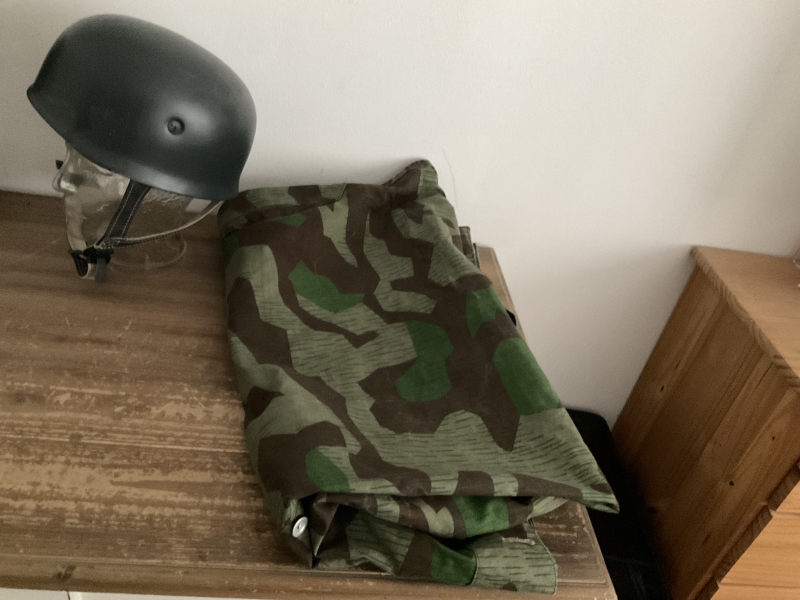 WH Zeltplane , Fallschirmjägerhelm WH , keine Mp40 , keine P08… – Bild 4