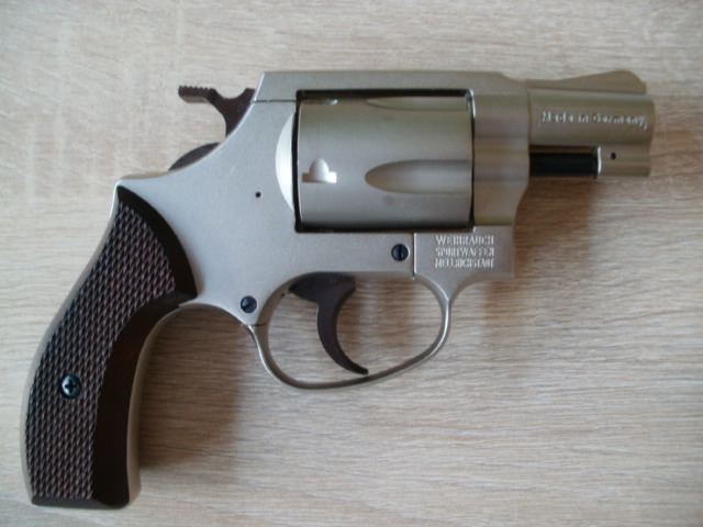 Weihrauch HW37 in Stainless Look und Holzgriffschalen – Bild 2