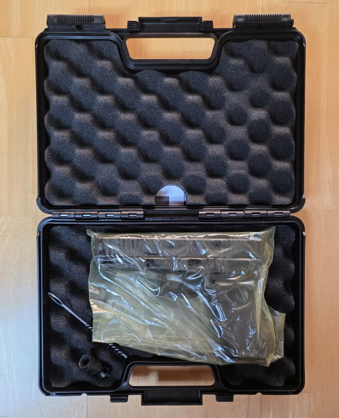 Glock 17 Gen5 Schreckschuss Pistole 9mm P.A.K. brüniert inkl. Waffenkoffer – Bild 2