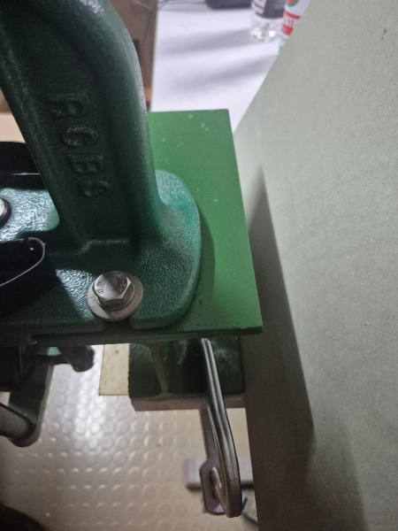 Ladepresse RCBS Rock Chucker 11 auf Träger zum montieren mit Schraubzwinge – Bild 3