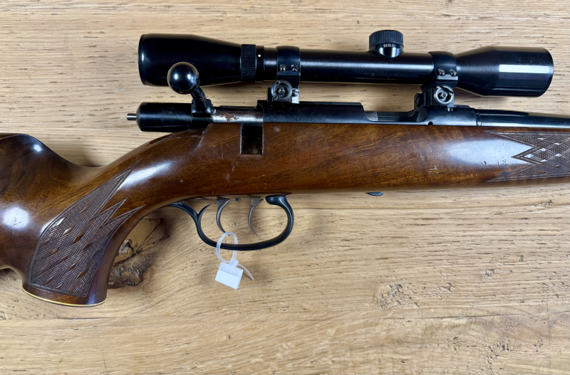 Repetierbüchse Anschütz Mod. 1422 / Cal..22lr mit ZF Sornet WFW 4x32 – obrázek 6