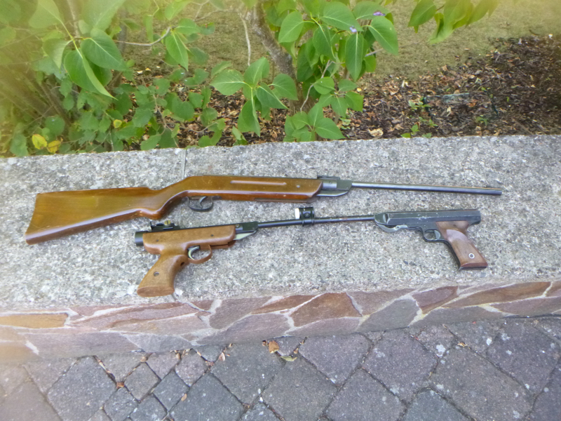 Ein Luftgewehr und Zwei Pistolen – imaginea 2