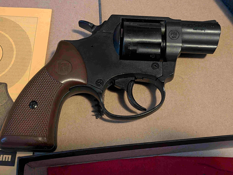 Signal Revolver Röhm RG 59 Le Petit defekt – Bild 2