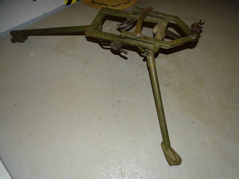 MG 37(t) Feldlafette 2. Weltkrieg, klappbar – Bild 2