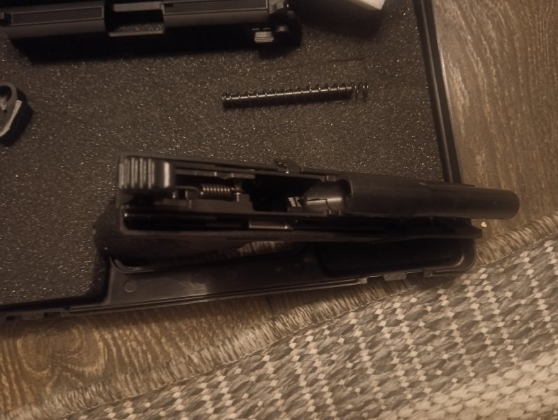 Defekte P22 umarex 9mm PAK – obrázek 1