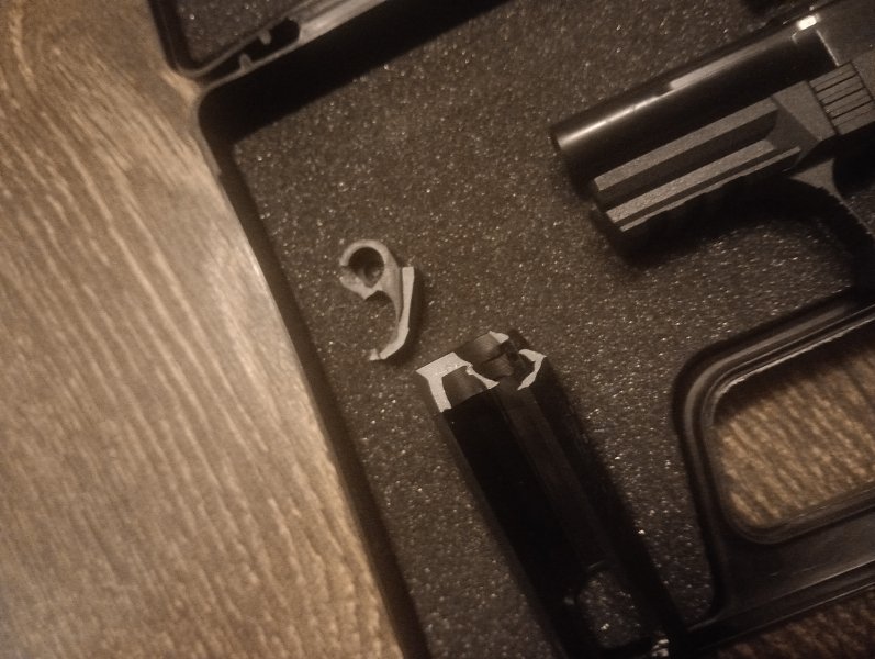 Defekte P22 umarex 9mm PAK – obrázek 2