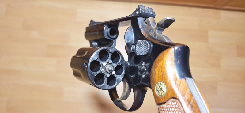 Revolver Smith & Wesson – Bild 2