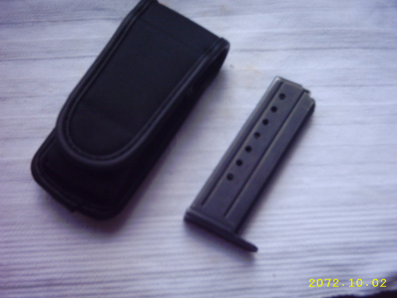 Heckler &Koch P7 Magazin mit Tasche – Bild 2