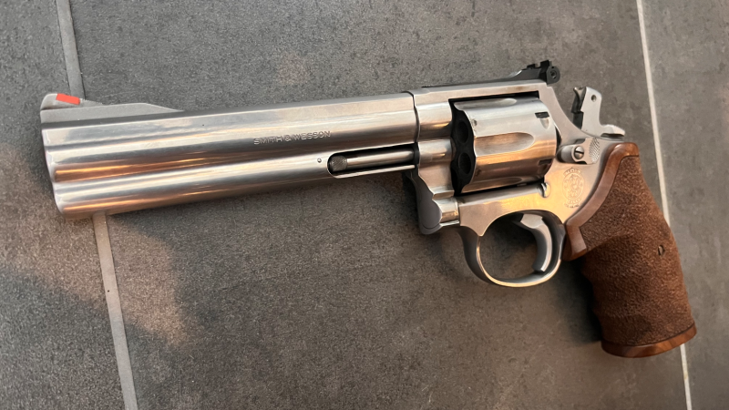 gebrauchter Revolver Smith und Wesson S&W 686-4, 6 Zoll im Kal. 357 Mag. – Bild 2