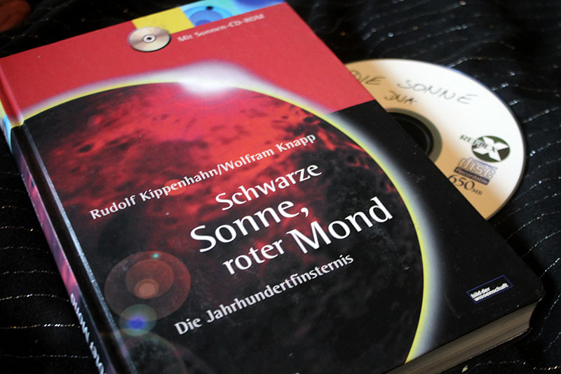 Schwarze Sonne roter Mond - Die Jahrhundertfinsternis mit Sonnen CD-ROM Rudolf Kippenhahn – Bild 1