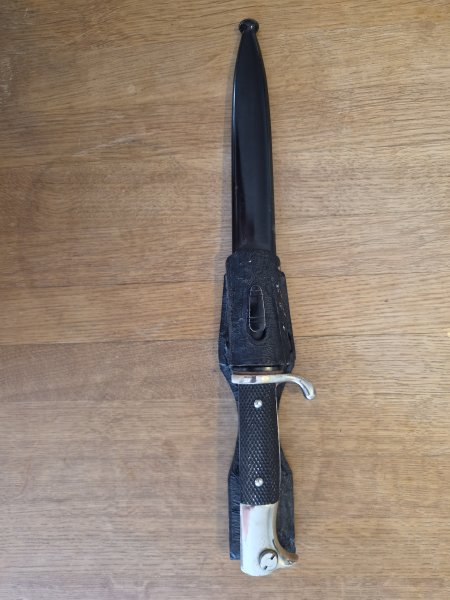 Wehrmacht Bajonett / Extraseitengewehr – Ätzungsklinge „Zur Erinnerung an meine Dienstzeit“ – F.W. H – Bild 3