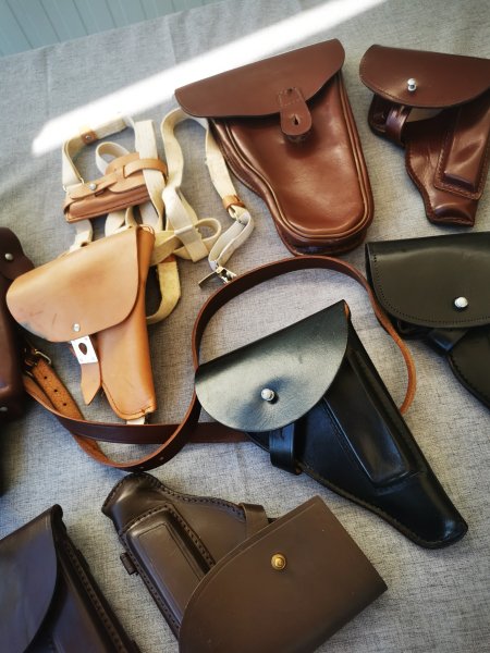 Verschiedene Pistolen Taschen! – Bild 1